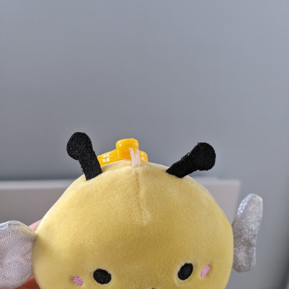 3.5"  Squishmallow Sunny Bee Clip - Picture 2 of 5